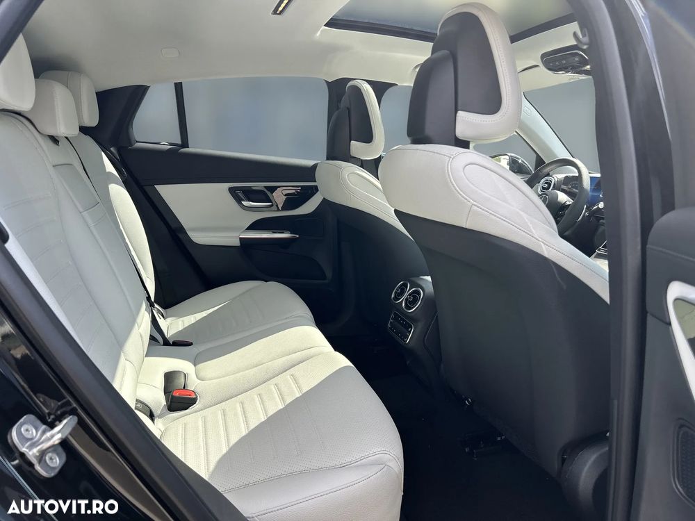 Mercedes-Benz GLC Coupe 300 e 4MATIC PHEV - 15