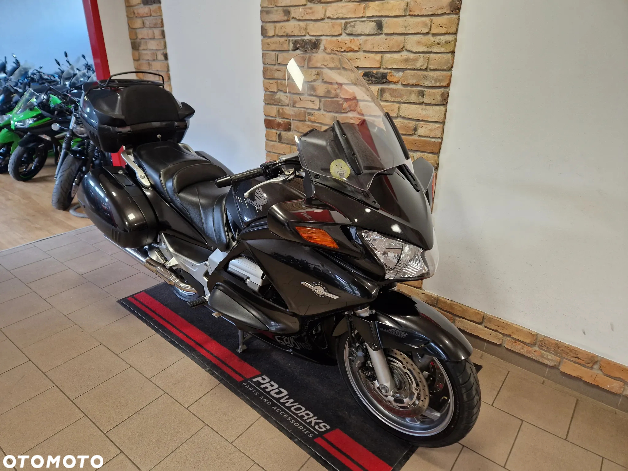 Honda ST - 21