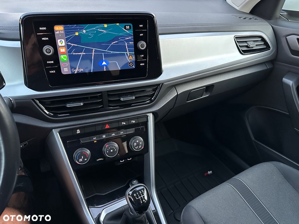 Volkswagen T-Roc 1.5 TSI Life - 39