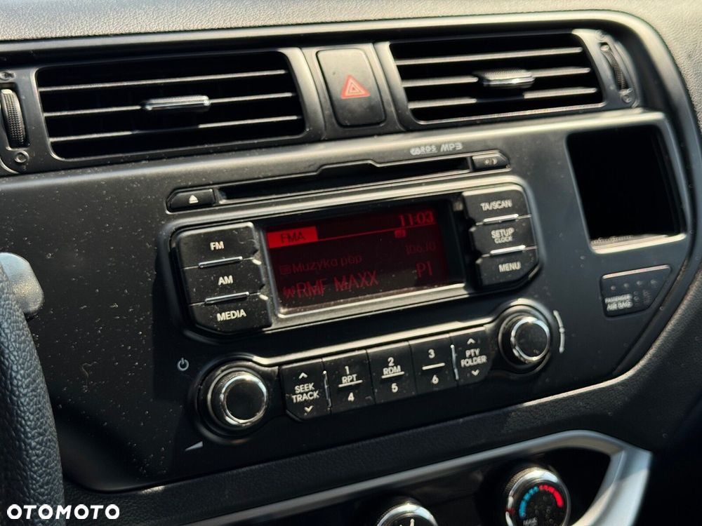 Kia Rio 1.2 M - 7