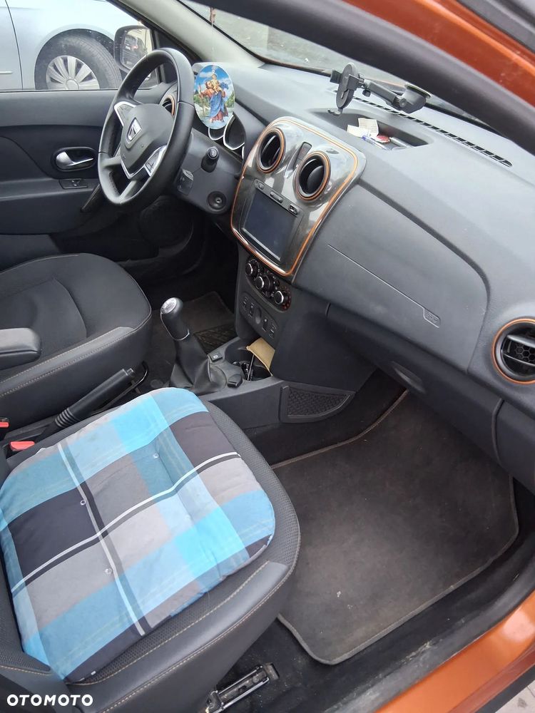Dacia Sandero Stepway 0.9 TCe Laureate S&S - 5