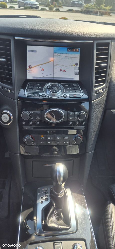 Infiniti Q70 3.0d S Premium - 13