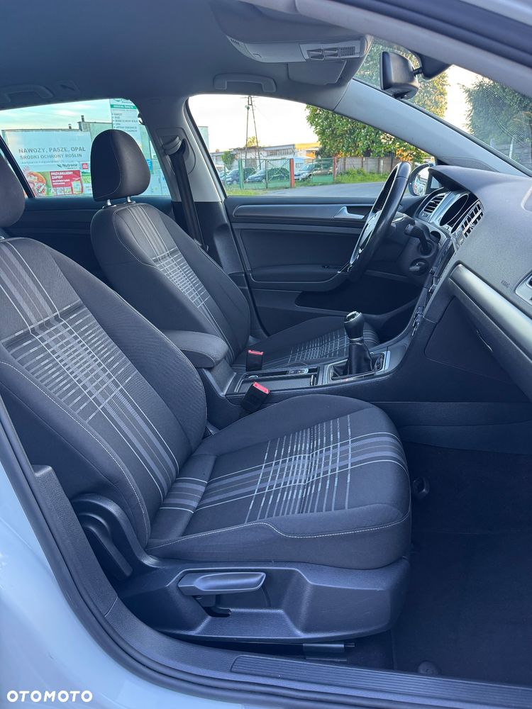 Volkswagen Golf 1.6 TDI BlueMotion Technology Lounge - 15