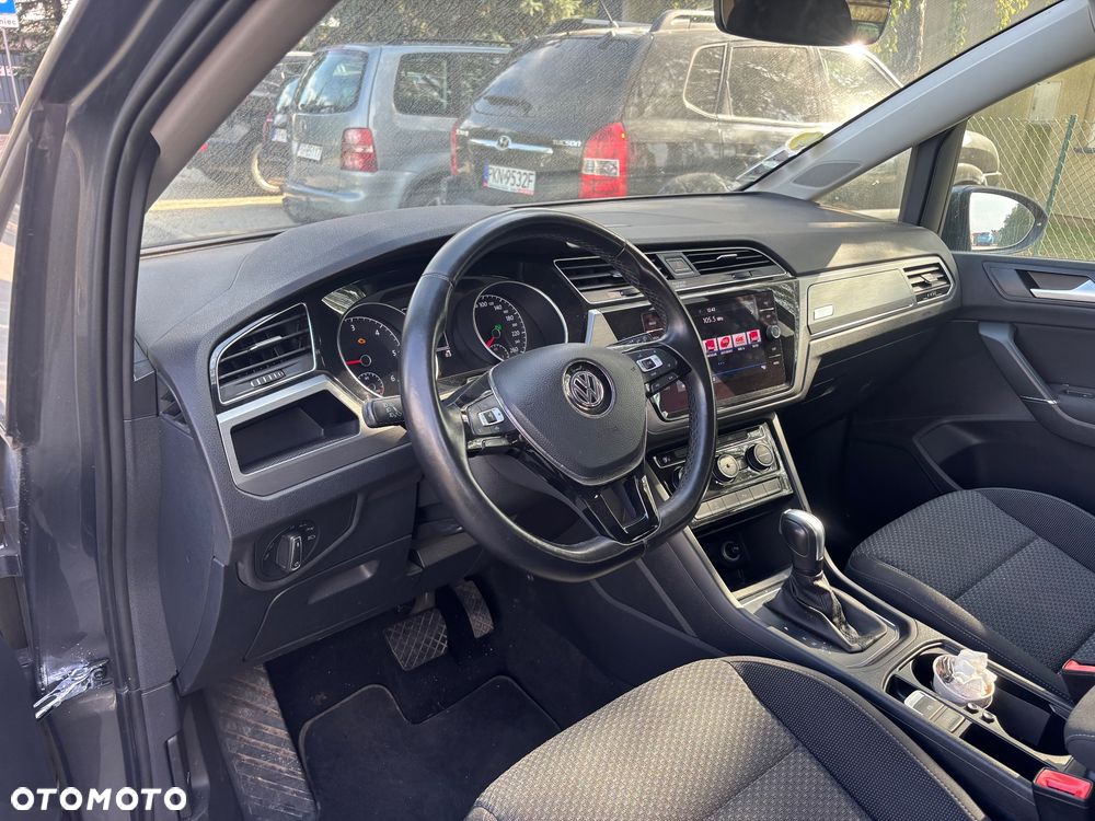 Volkswagen Touran 2.0 TDI SCR DSG Join - 16
