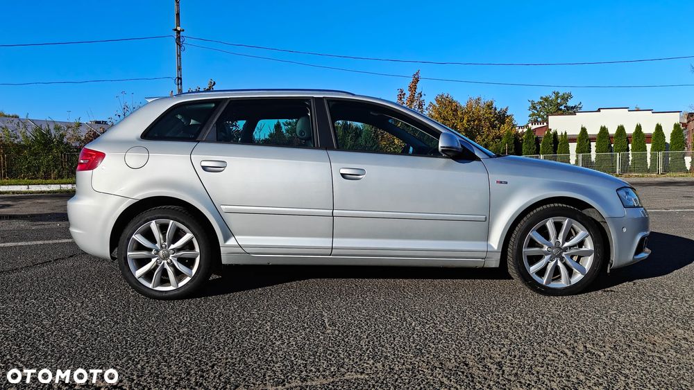 Audi A3 Sportback - 4