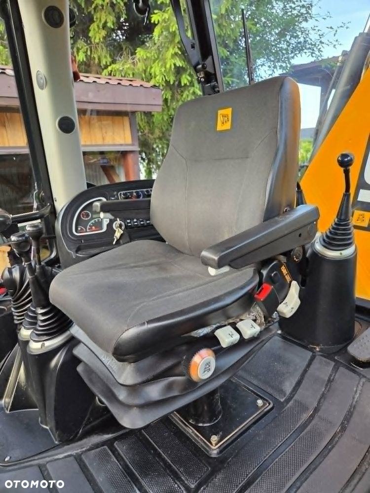 JCB 3CX - 14
