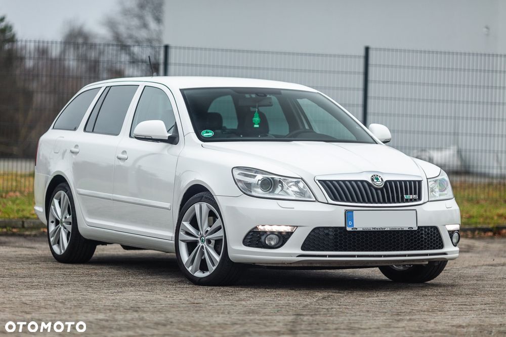 Skoda Octavia 2.0 TDI CR DPF RS - 7