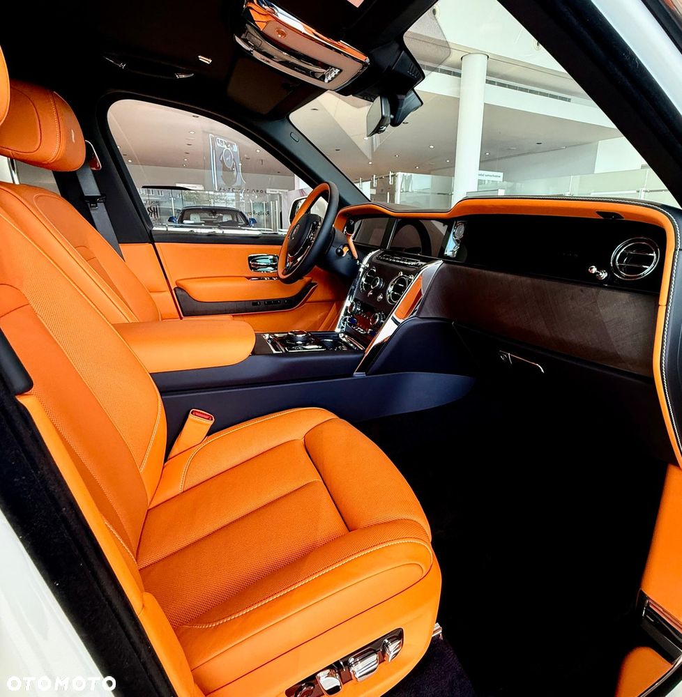 Rolls-Royce Cullinan - 36