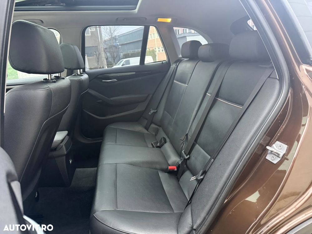 BMW X1 sDrive18d Sport Line - 14