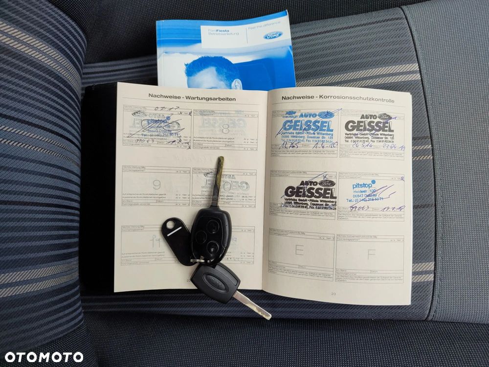 Ford Fiesta 1.25 Ambiente - 11