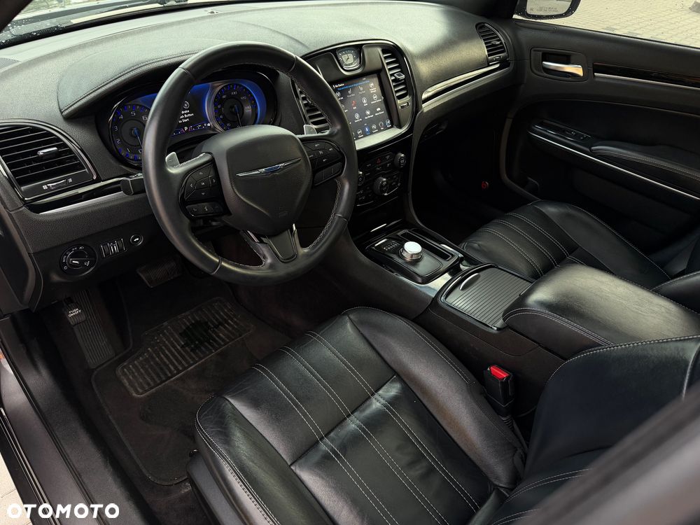 Chrysler 300s - 7