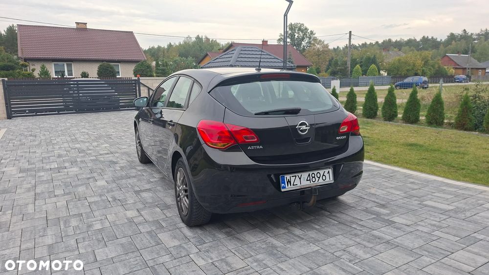 Opel Astra - 16