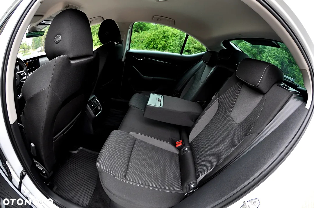 Skoda Octavia 1.5 TSI e-TEC DSG Ambition - 34