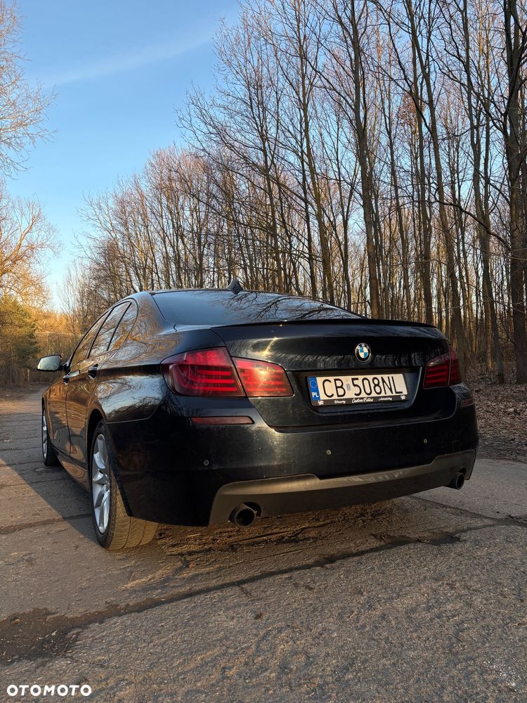 BMW Seria 5 535i xDrive - 10