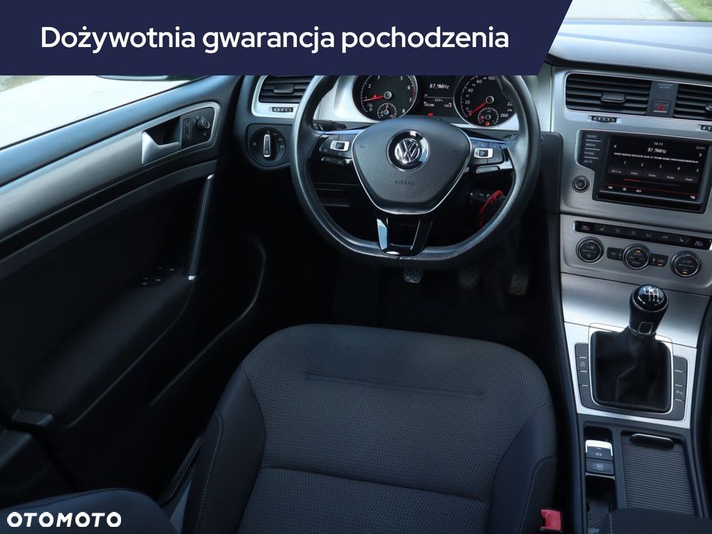 Volkswagen Golf - 9