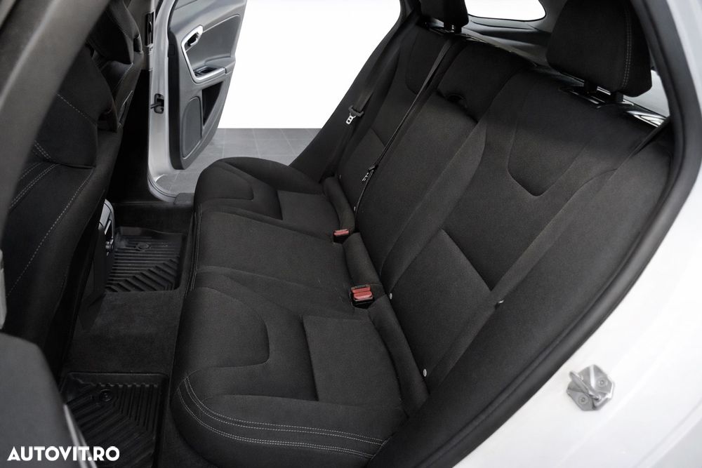 Volvo V60 D2 Kinetic - 14