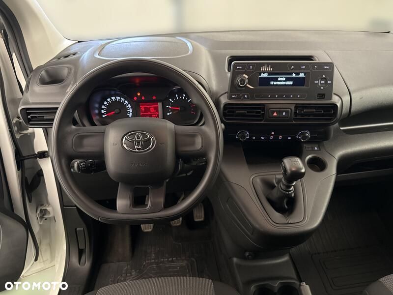 Toyota Proace City - 13
