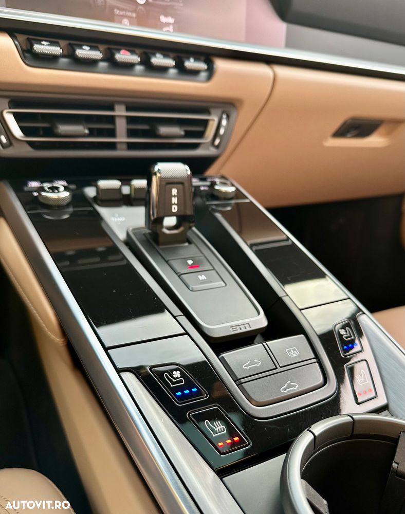Porsche 911 4S PDK - 17