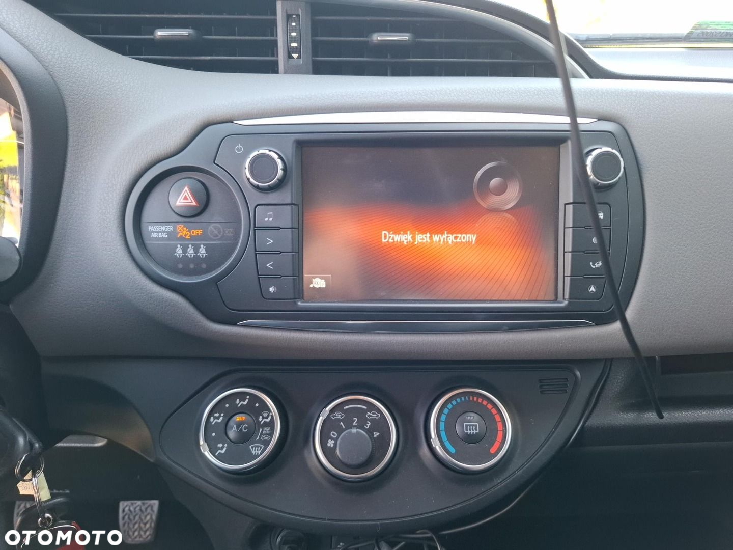 Toyota Yaris - 17