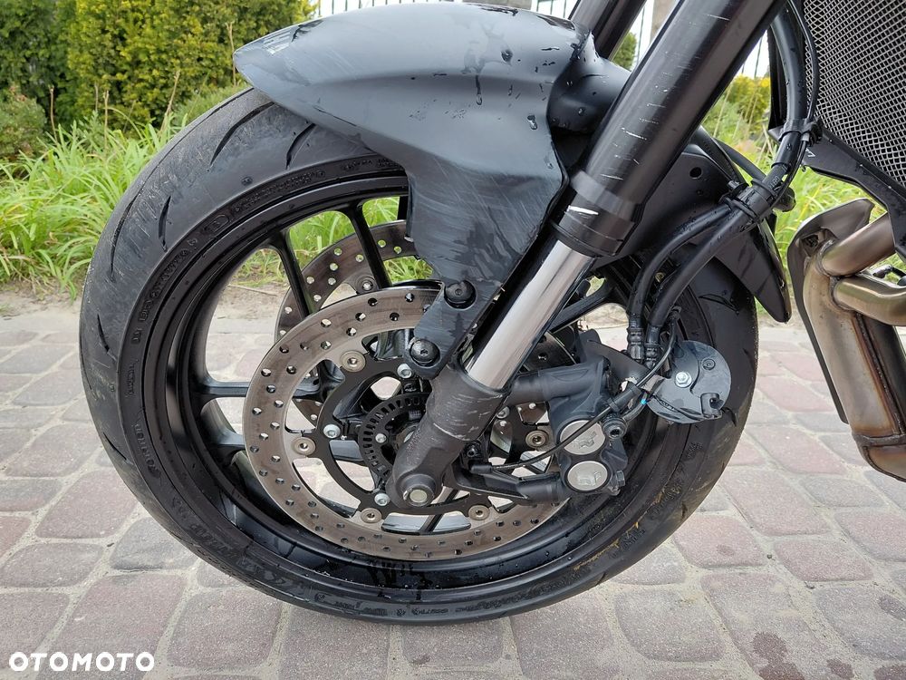Yamaha MT - 16