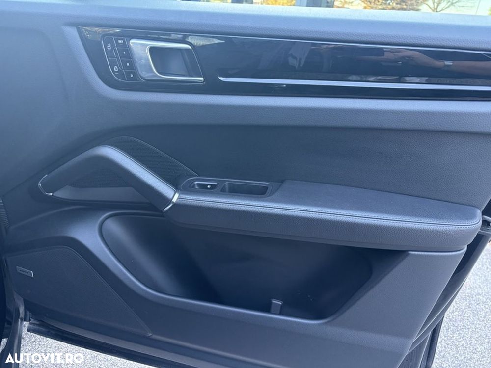 Porsche Cayenne E-Hybrid Tiptronic S - 15