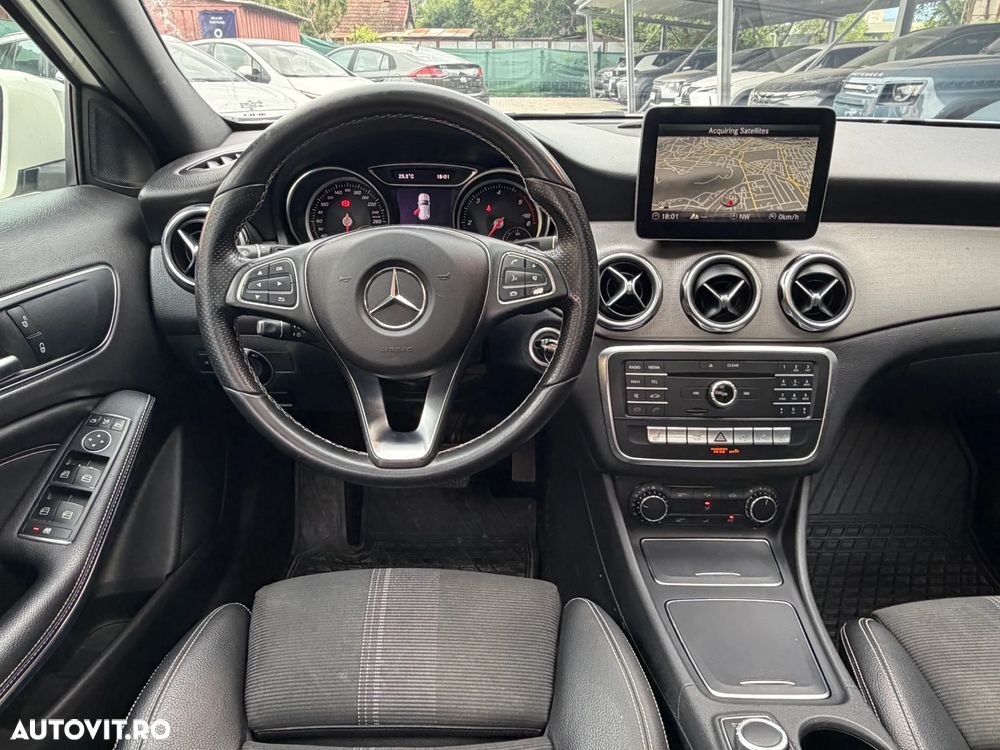 Mercedes-Benz GLA 220 d Aut. - 14
