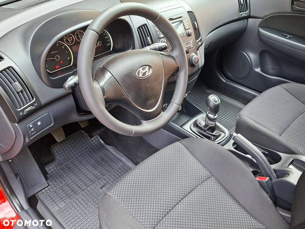 Hyundai i30 i30cw 1.4 Edition Plus - 11