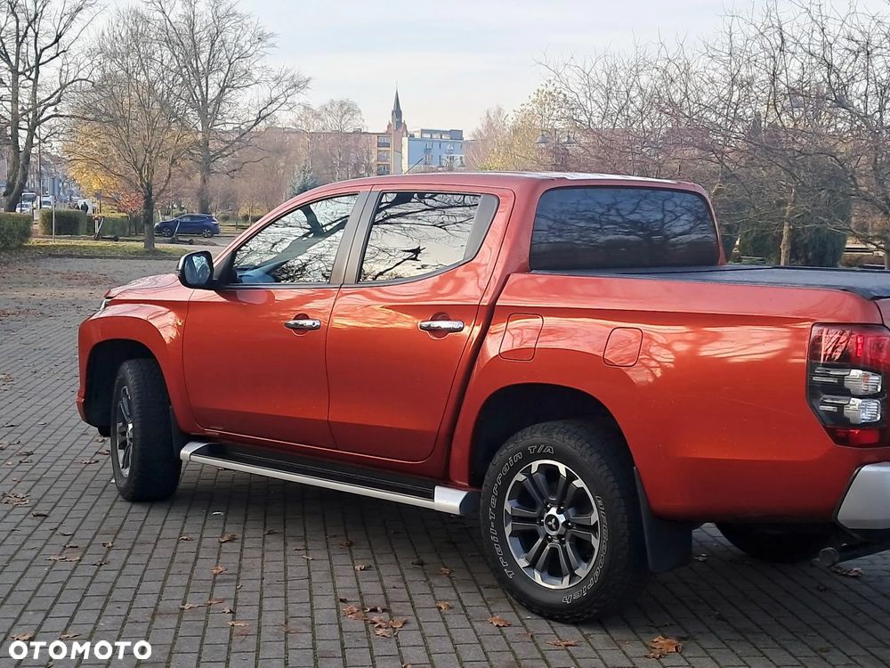 Mitsubishi L200 2.2 d DC Instyle Plus - 14