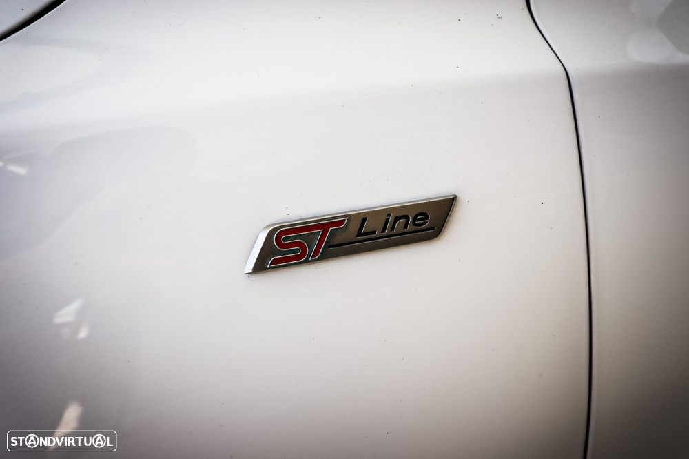 Ford Focus 1.5 TDCi ECOBlue ST-Line - 11