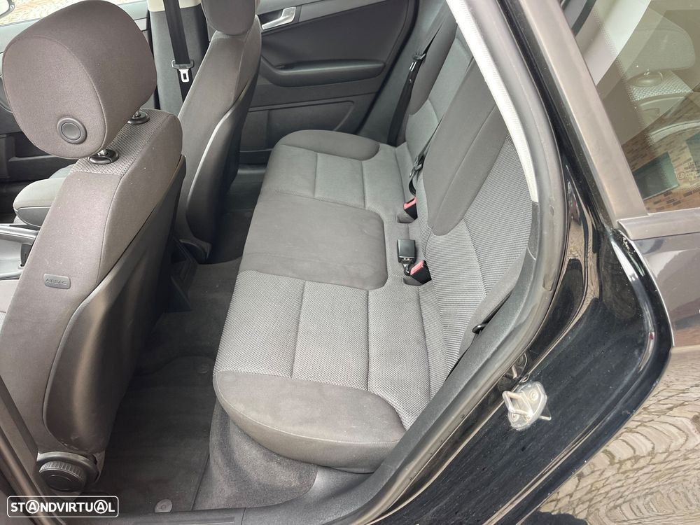 Audi A3 Sportback 1.2 TFSi Advance S tronic - 7