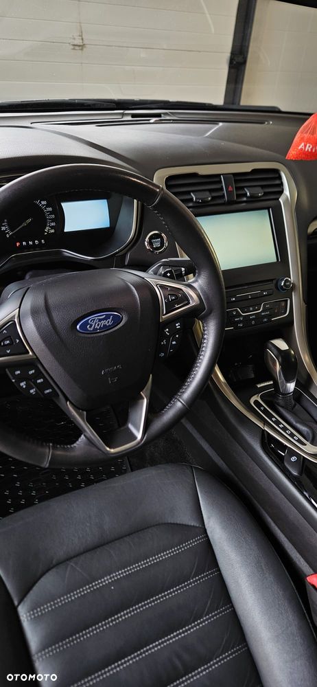 Ford Fusion - 13