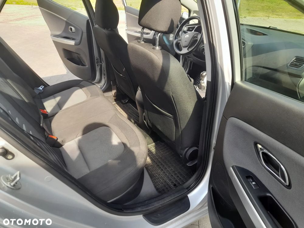 Kia Ceed 1.6 CRDi S - 12