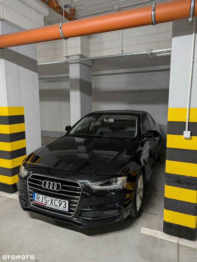 Audi A4 Limousine - 10