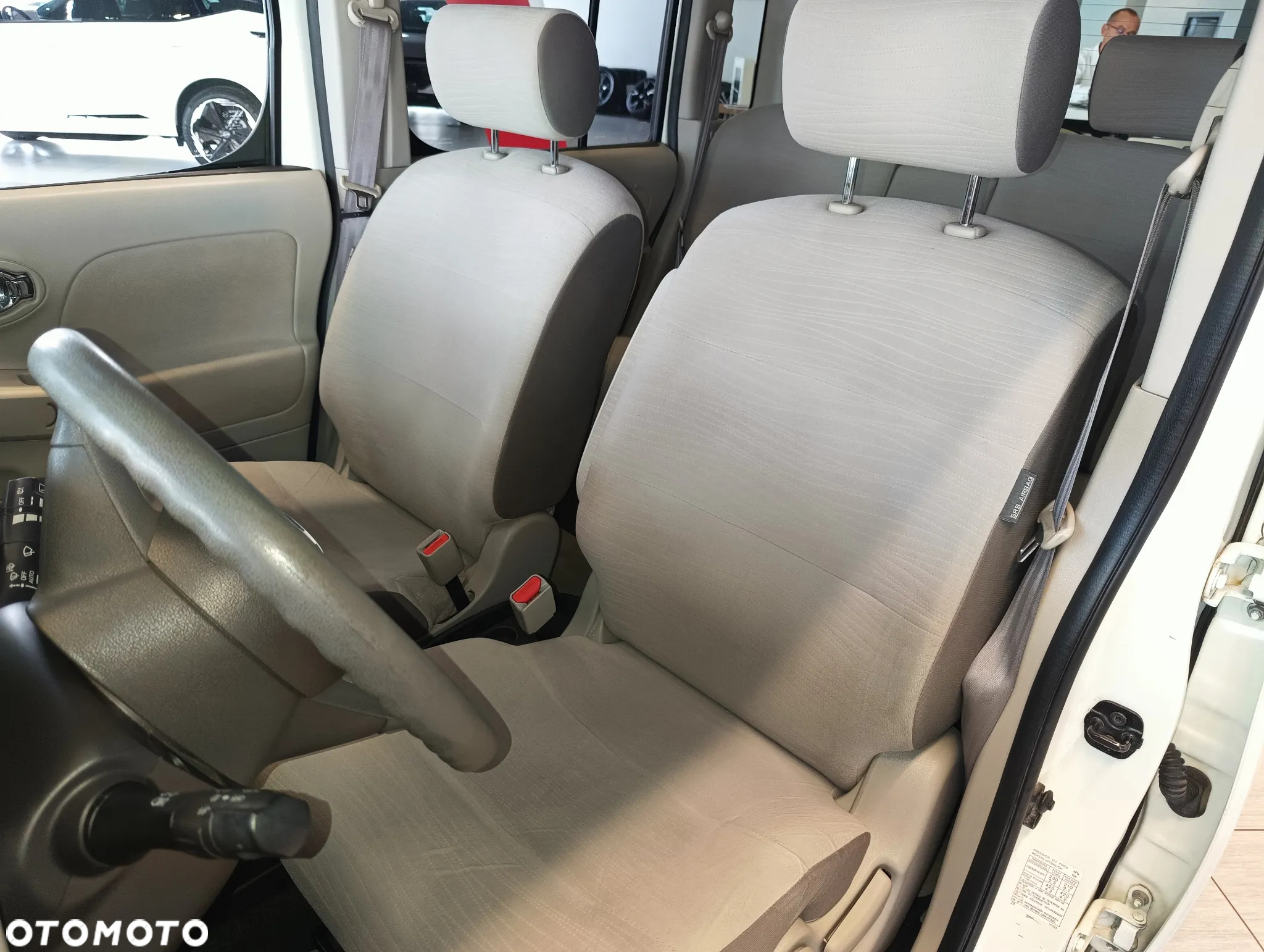 Nissan Cube 1.6 - 11