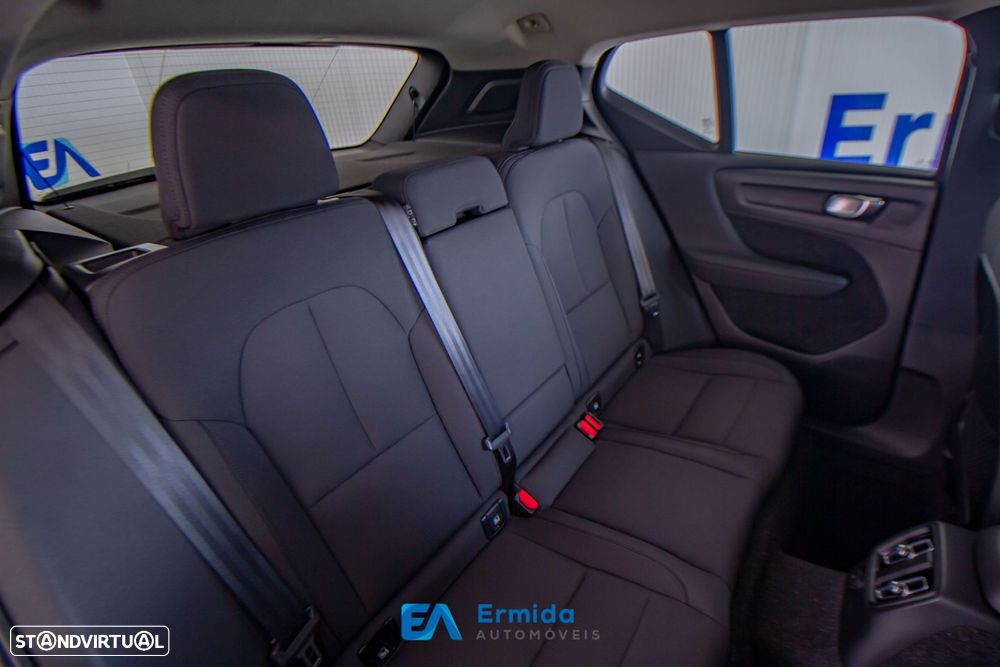 Volvo XC 40 - 23