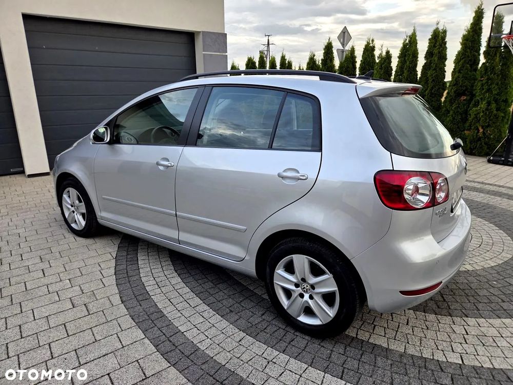 Volkswagen Golf Plus - 10