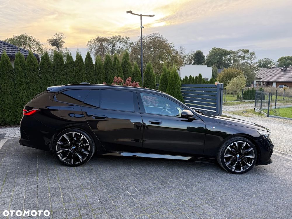 BMW Seria 5 520d xDrive Touring - 36