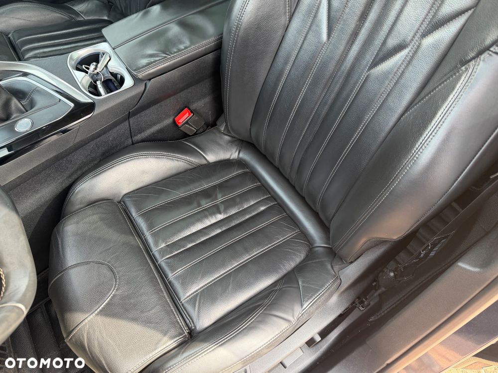 Peugeot 5008 2.0 HDi Allure 7os - 17