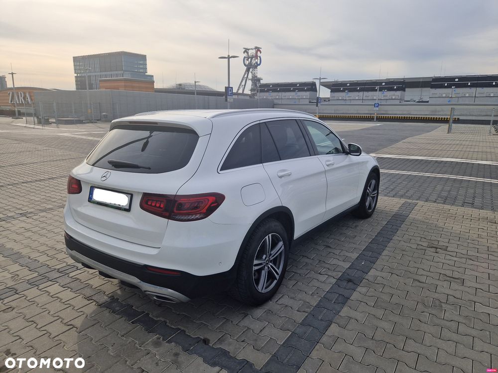 Mercedes-Benz GLC 200 d 4-Matic Business Edition - 3