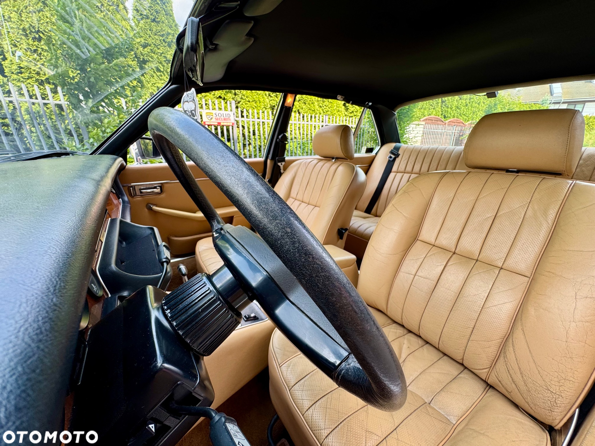 Jaguar XJ - 22