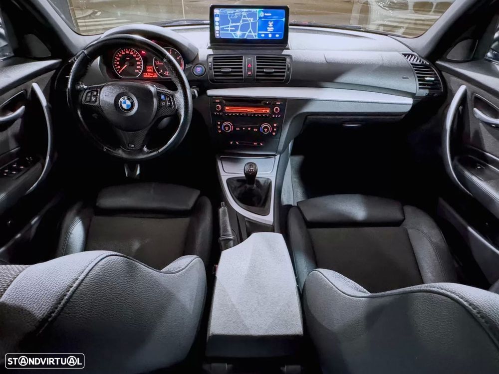 BMW 118 d Pack M — fotografia 8