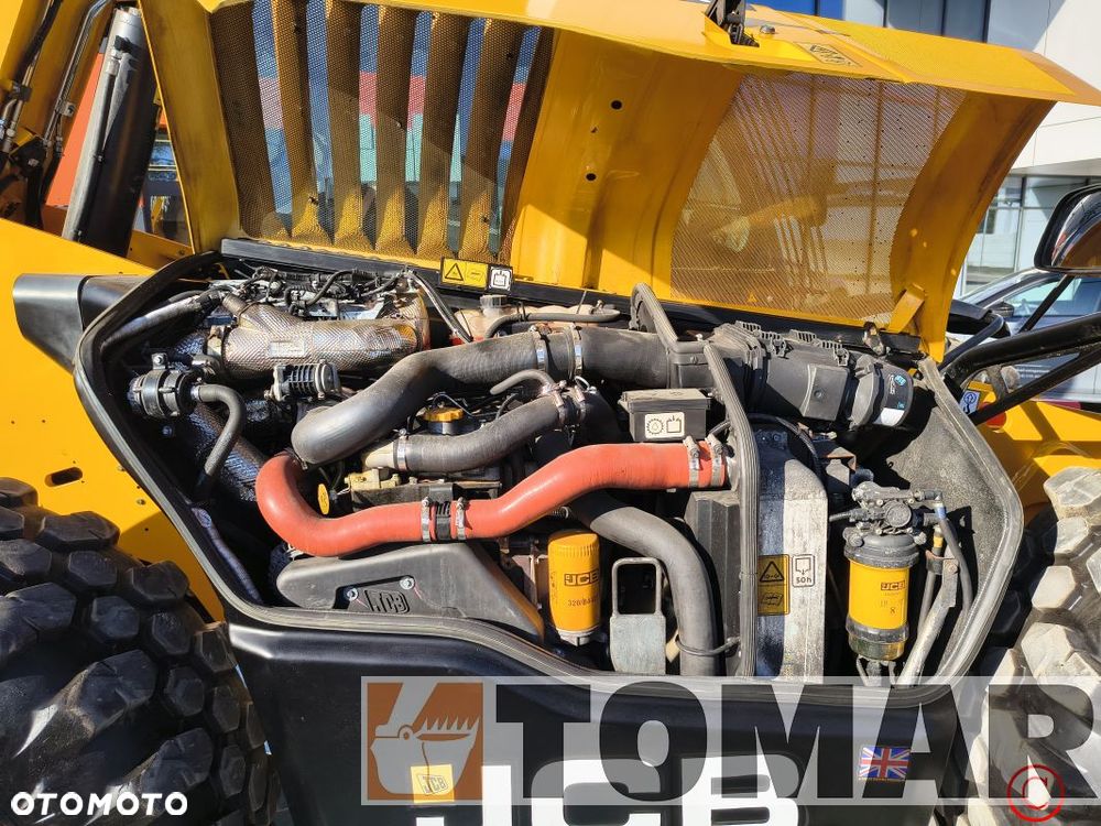 JCB 560-80 2023R agri - 17