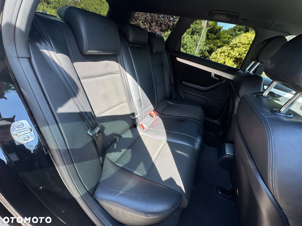 Audi A4 Avant 2.0 T FSI quattro - 22