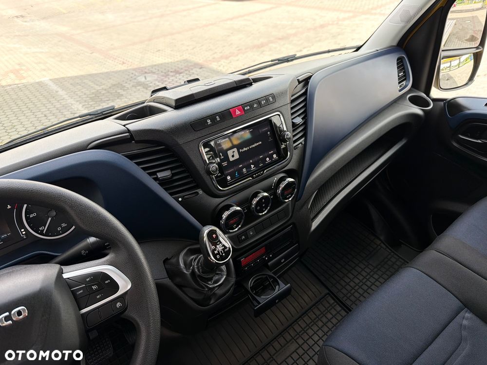 Iveco DAILY - 18