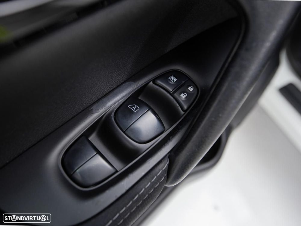 Nissan Qashqai - 13