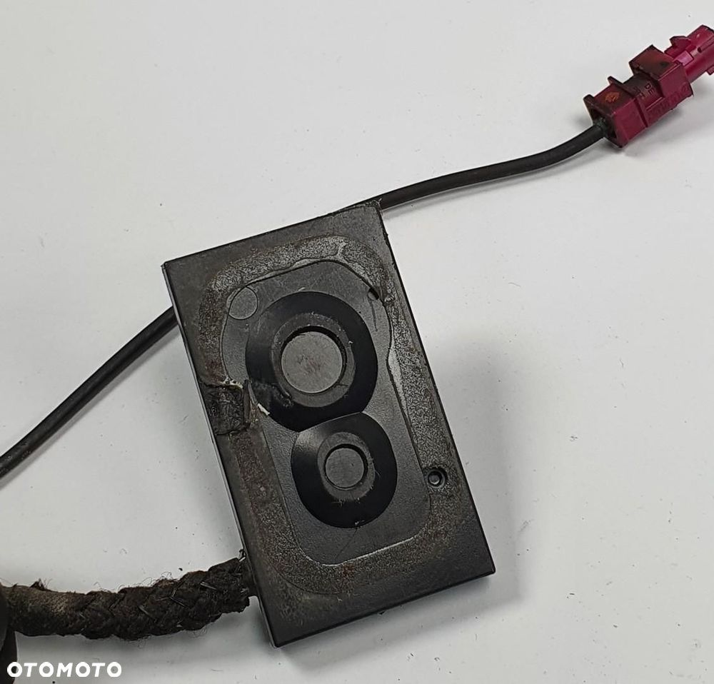 WZMACNIACZ ANTENY MERCEDES W176 W246 A2469054201 - 3