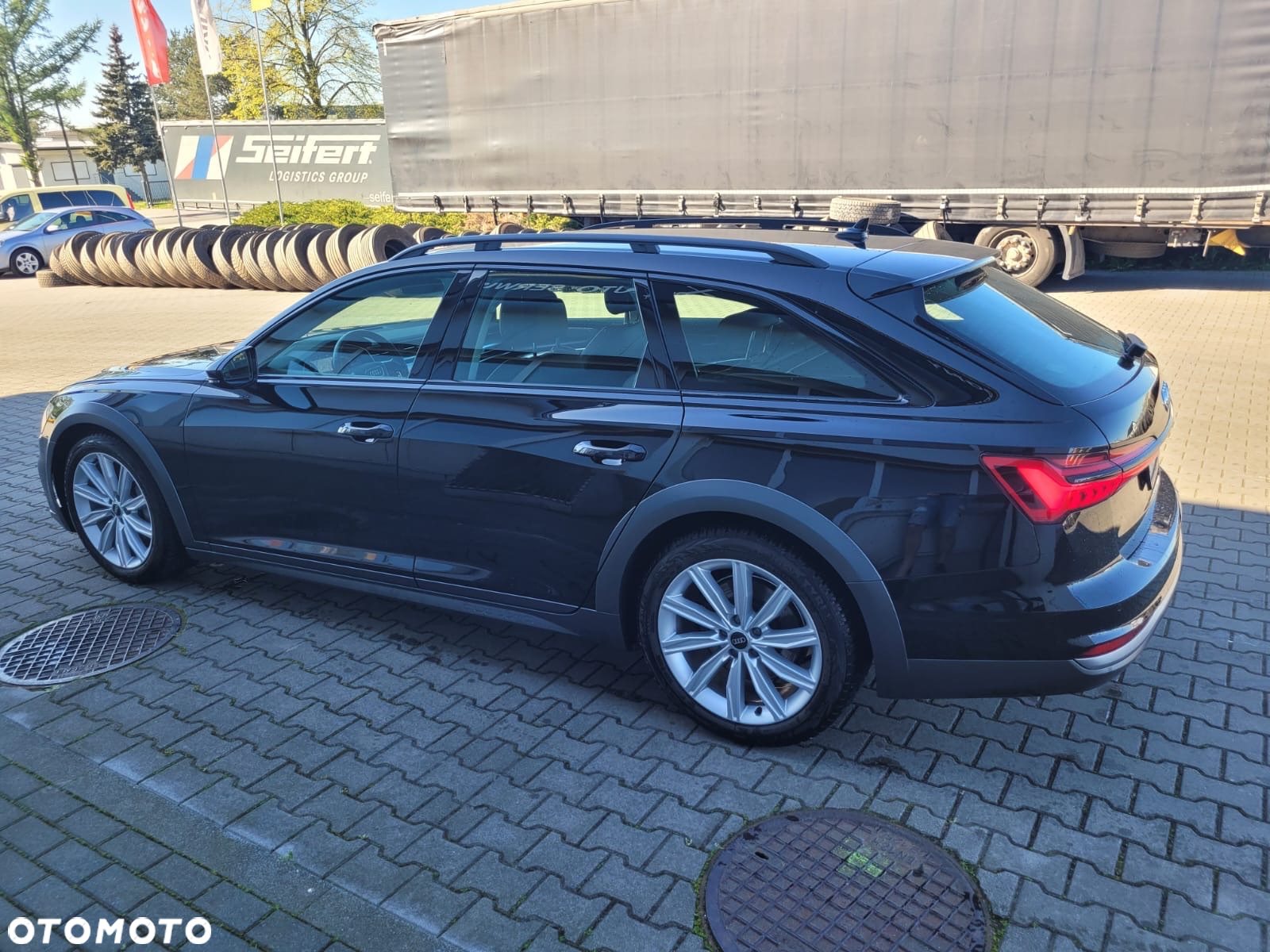 Audi A6 Allroad - 12