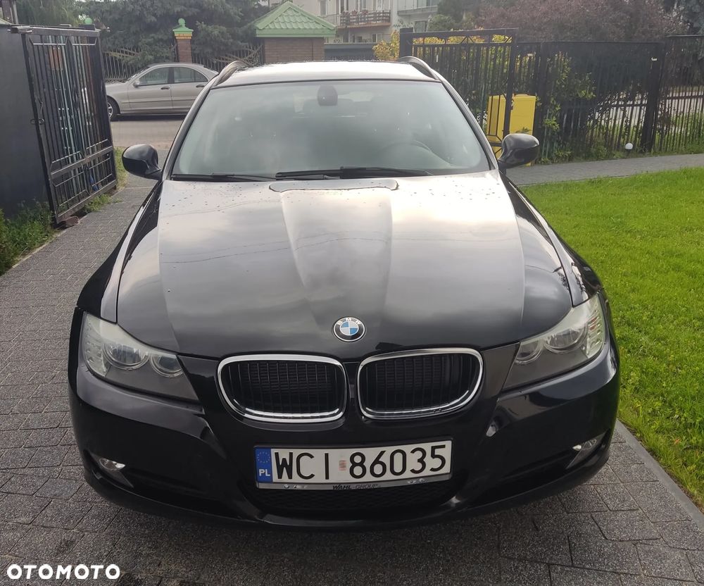 BMW Seria 3 318i - 5