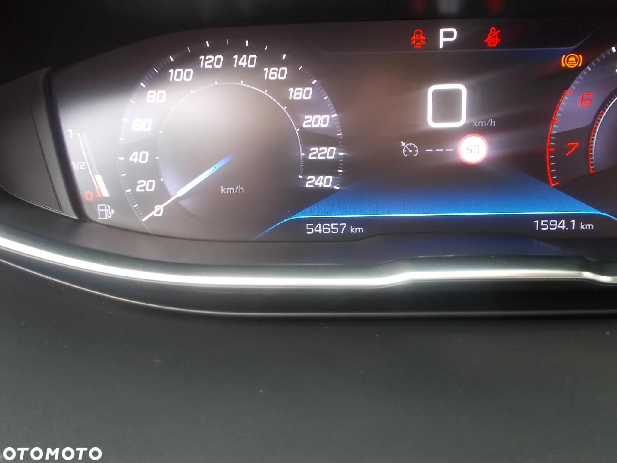 Peugeot 3008 1.2 PureTech Allure S&S EAT6 - 19