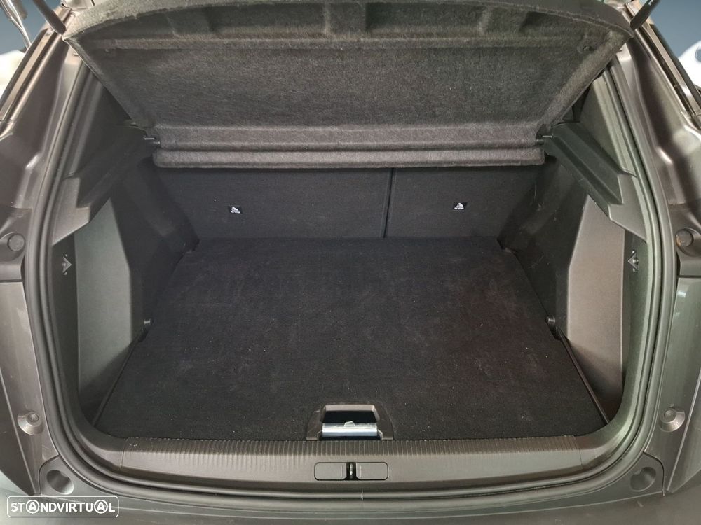 Peugeot 2008 1.5 BlueHDi Allure Pack EAT8 - 21